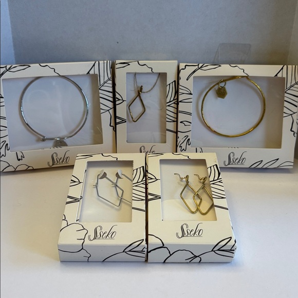 Sseko Gold and Silver African Jewelry Bundle